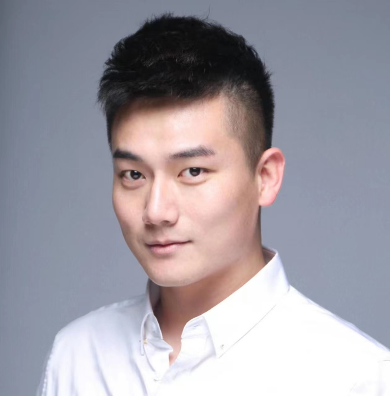 毛云飞.jpg